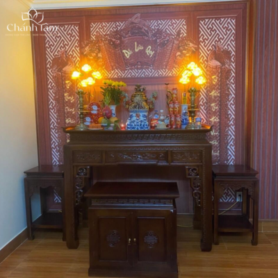 Câu chuyện của anh Tiến – chị Kim mua ban thờ gia tiên